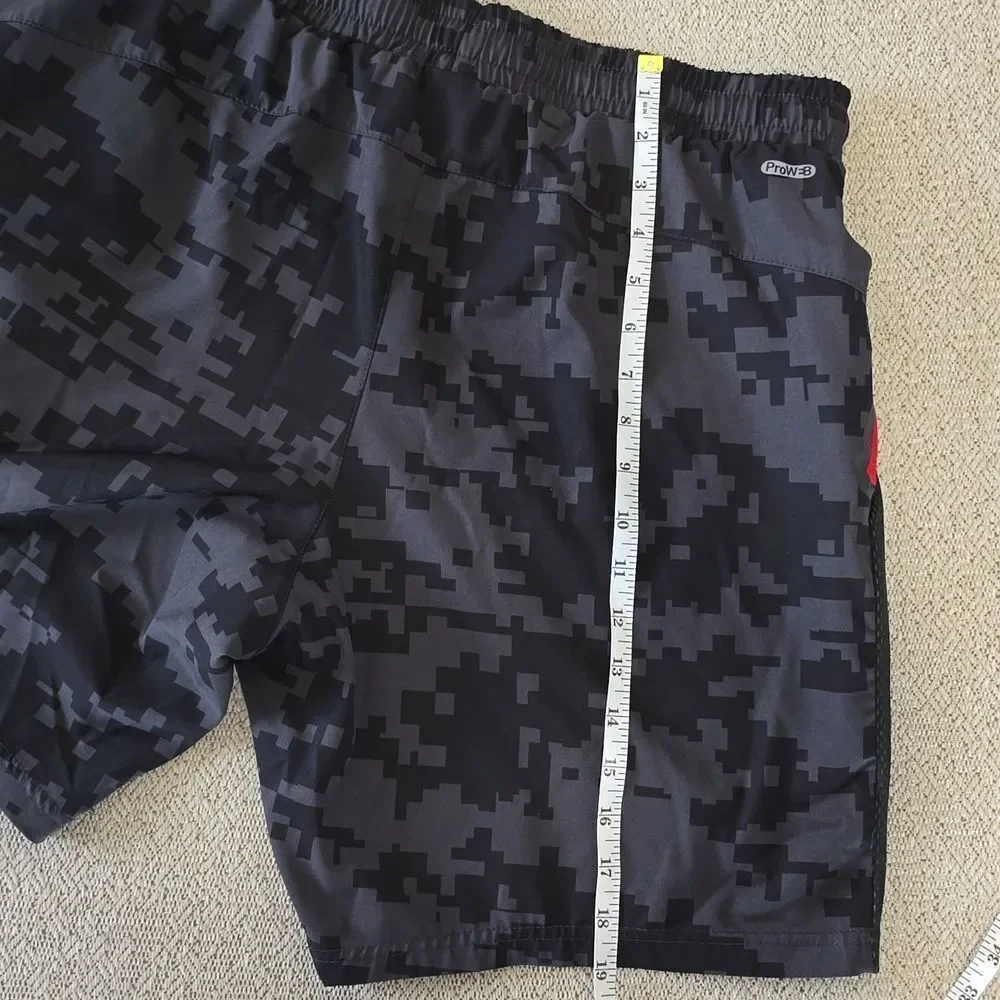 Spyder Dark Gray and Black Camo Activewear Athletic Shorts - Size Large